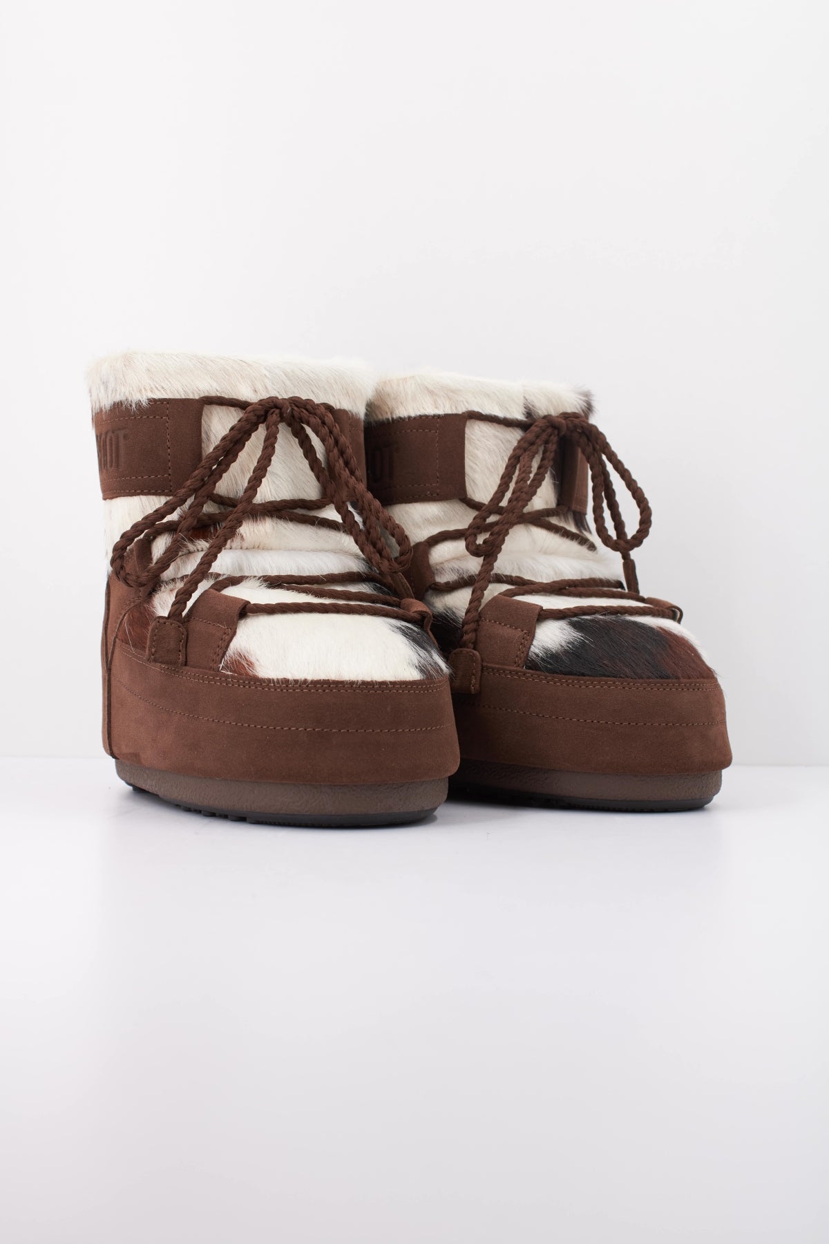 MOON BOOT ICON LOW ARCHIVE COW en color MARRON (2)