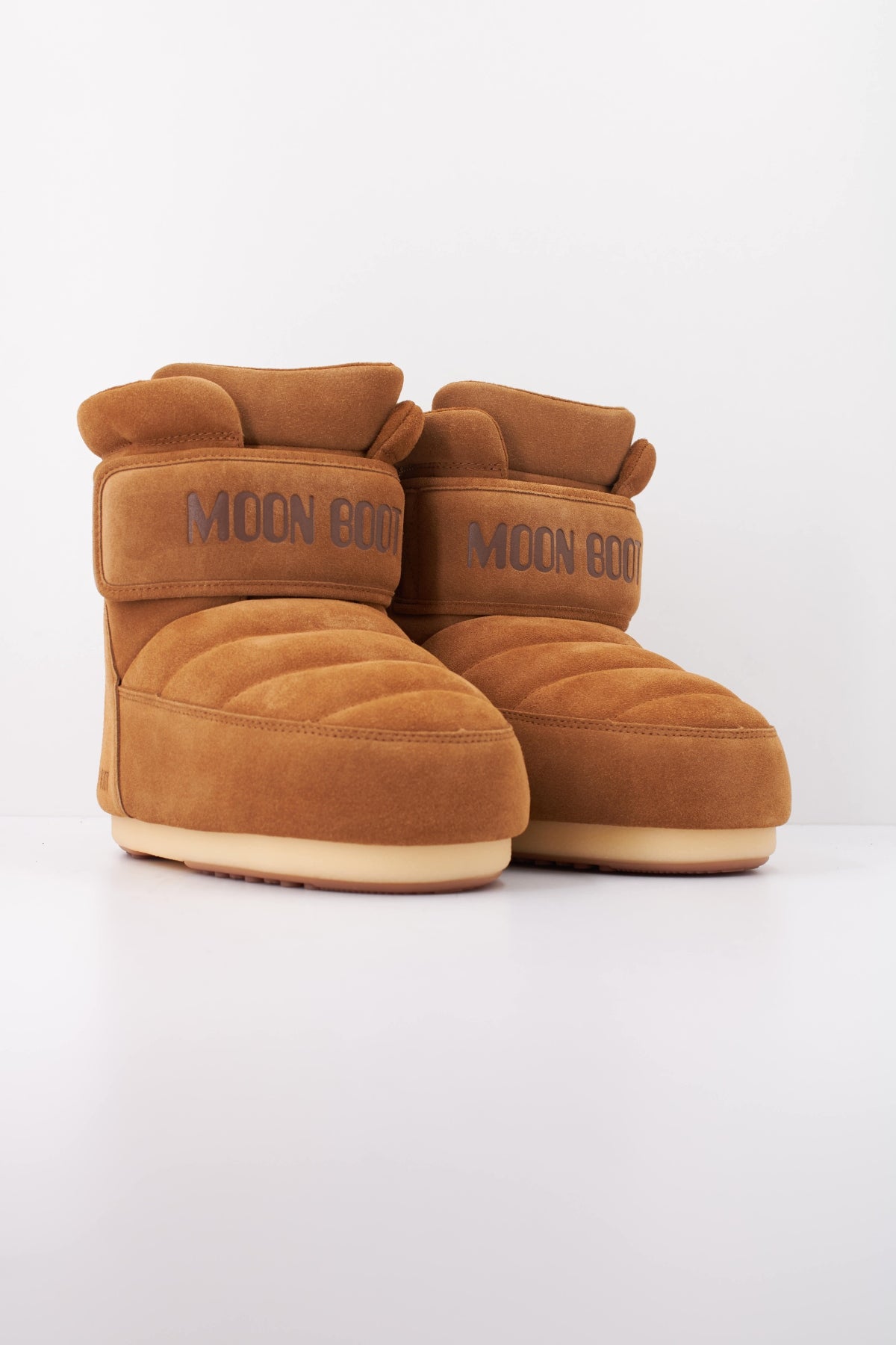 MOON BOOT ICON STRAP SUEDE en color MARRON CLARO (2)