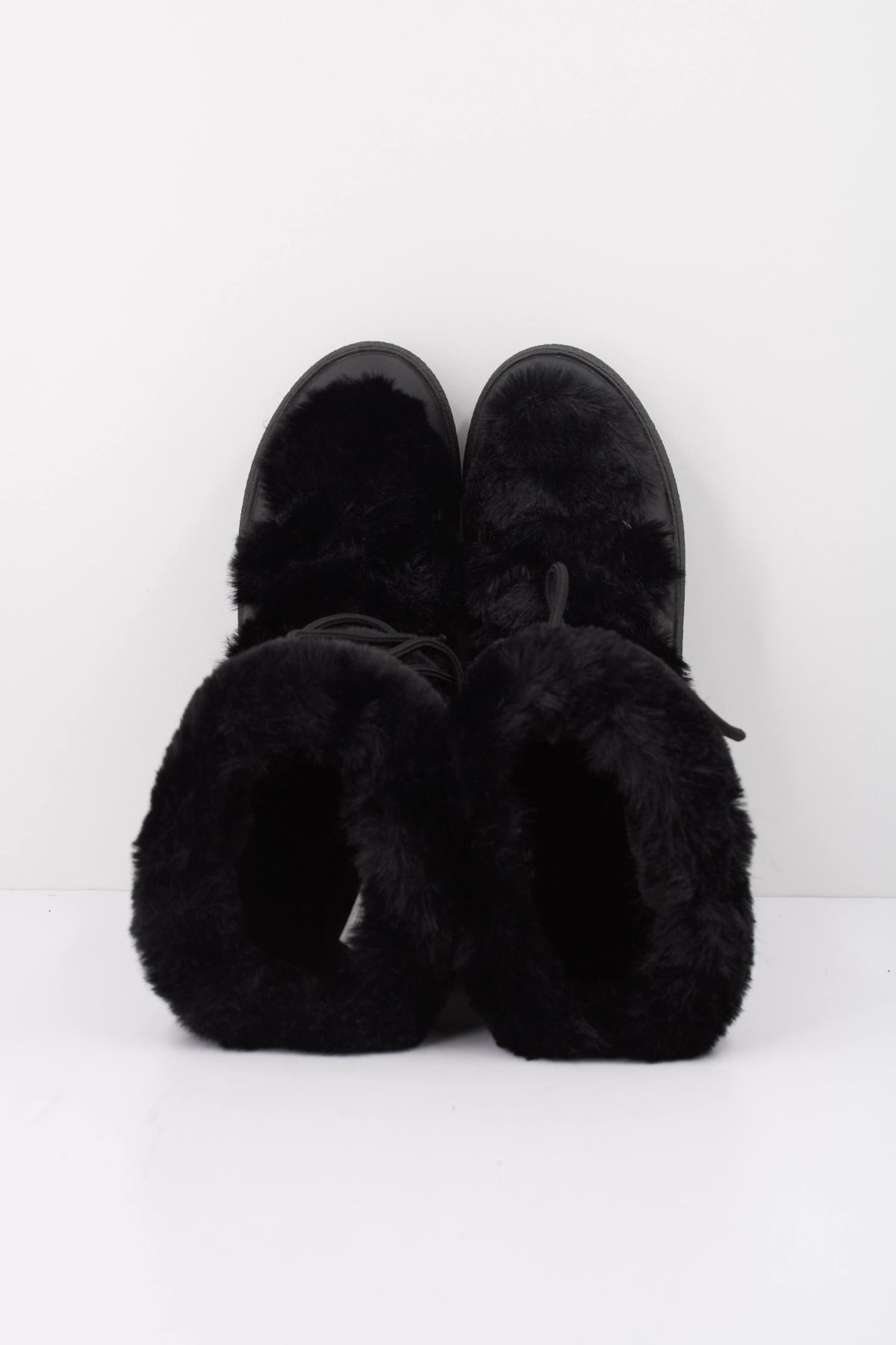 MOON BOOT LTRACK FAUX FUR HIGH WP en color NEGRO (3)