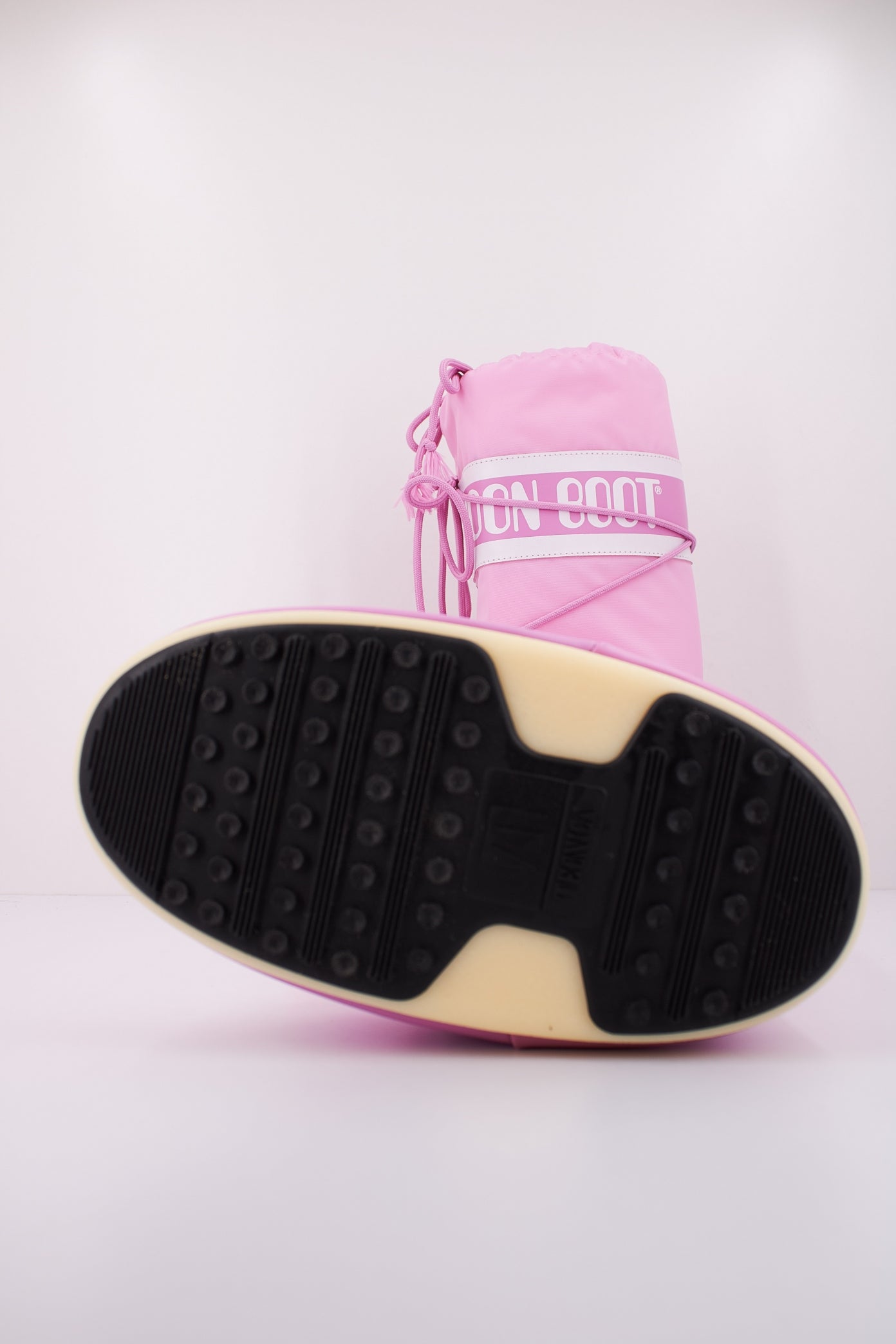 MOON BOOT MB ICON NYLON en color ROSA (5)