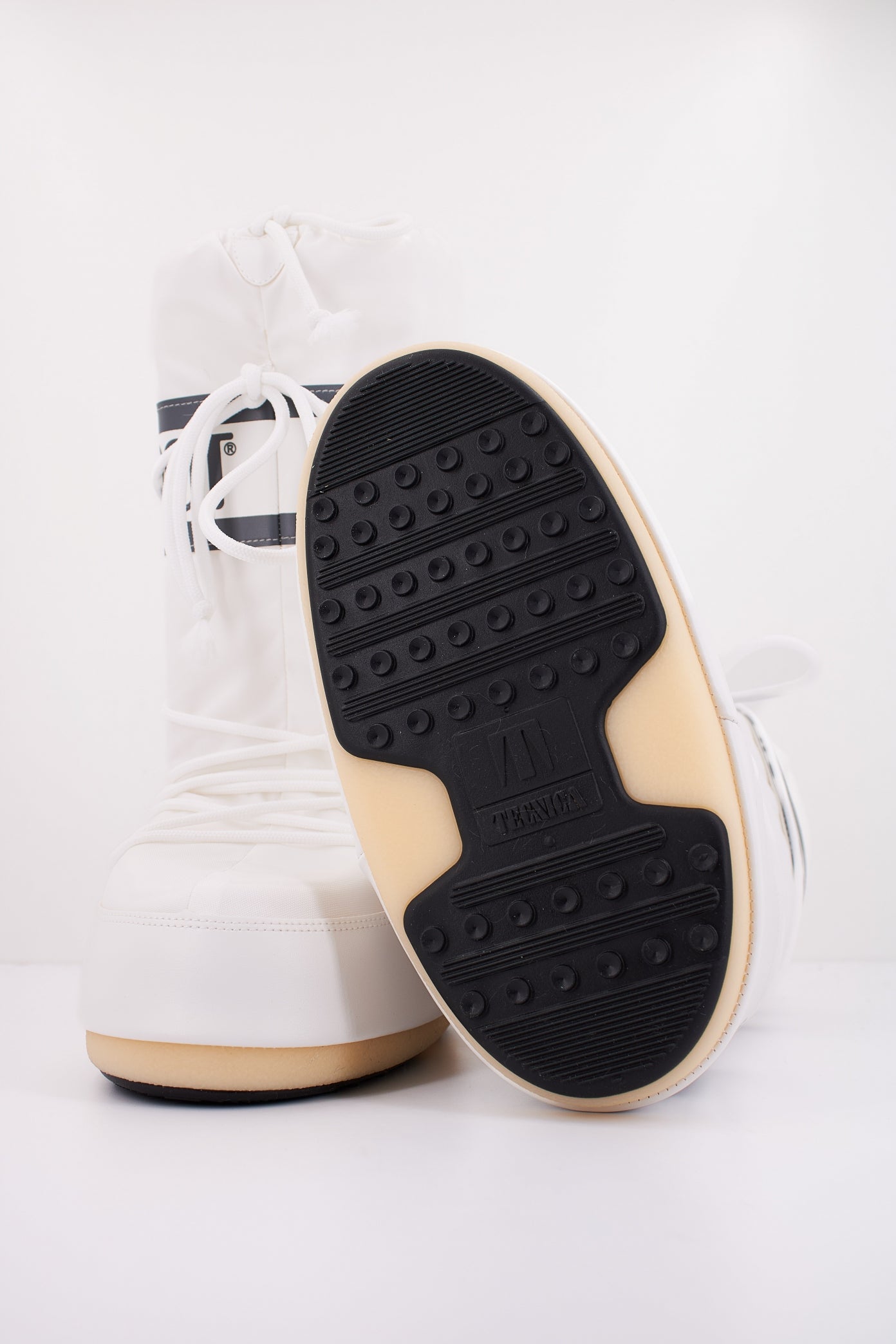MOON BOOT MB ICON NYLON en color BLANCO (5)