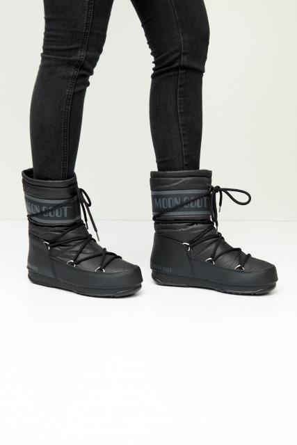 MOON BOOT MID NYLON WP en color NEGRO (5)