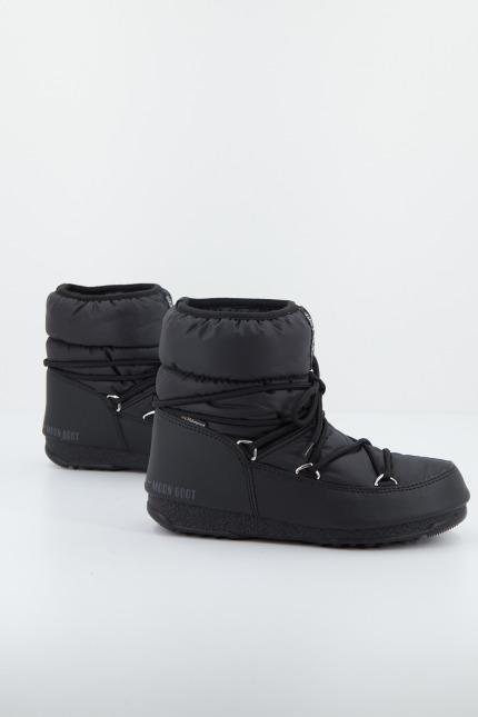 MOON BOOT LOW NYLON WP en color NEGRO (1)