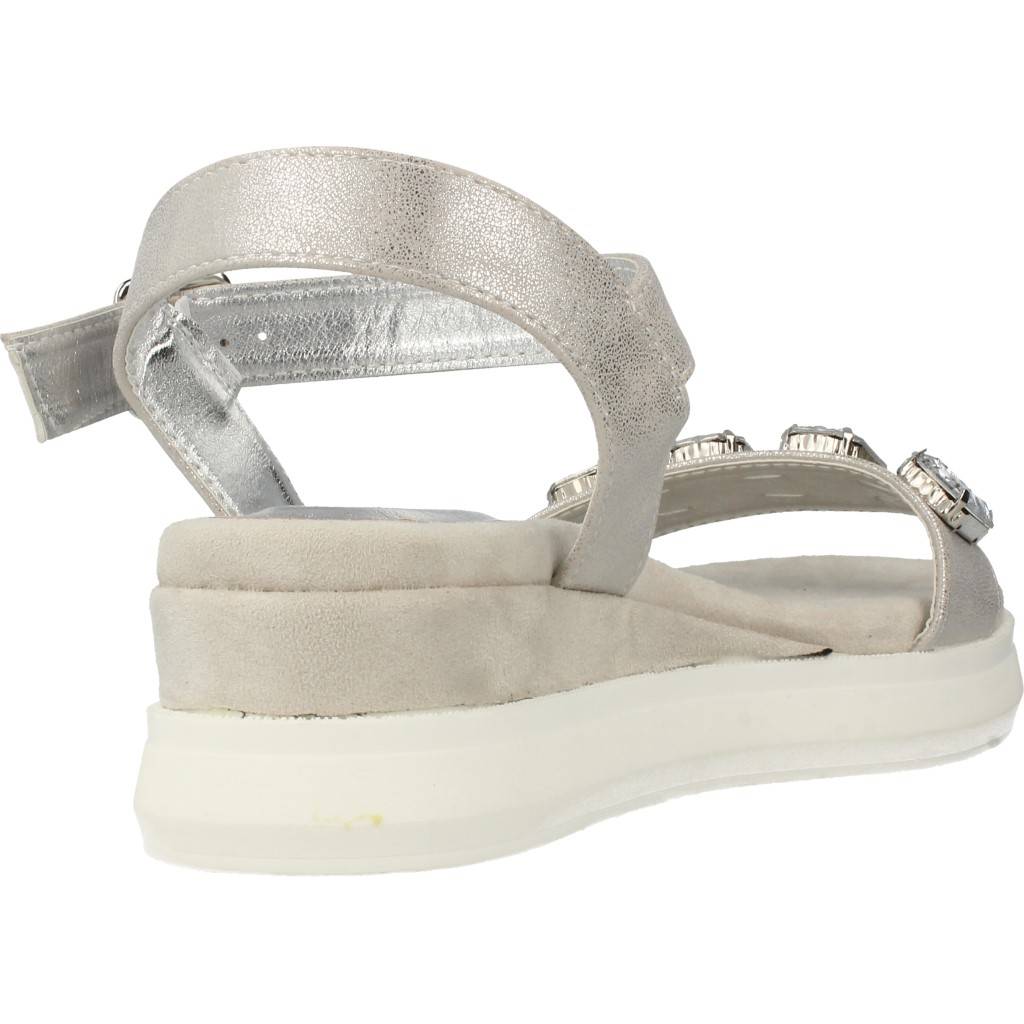 YELLOW SHOP AISHA en color PLATA (3)