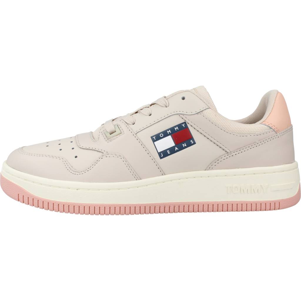 TOMMY JEANS RETRO BASKET en color BEIS (2)