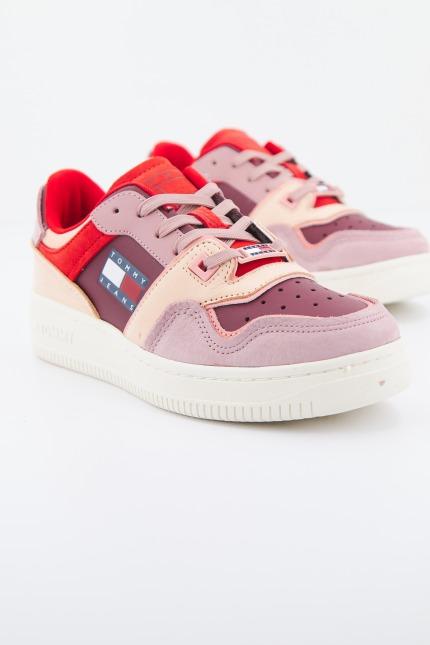 TOMMY JEANS LOW NUBUK en color MULTICOLOR (2)