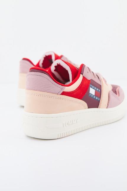 TOMMY JEANS LOW NUBUK en color MULTICOLOR (3)