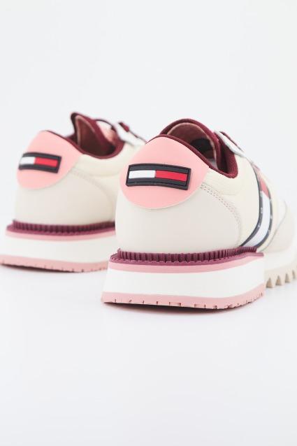 TOMMY JEANS SNEAKER CLEAT en color BEIS (3)