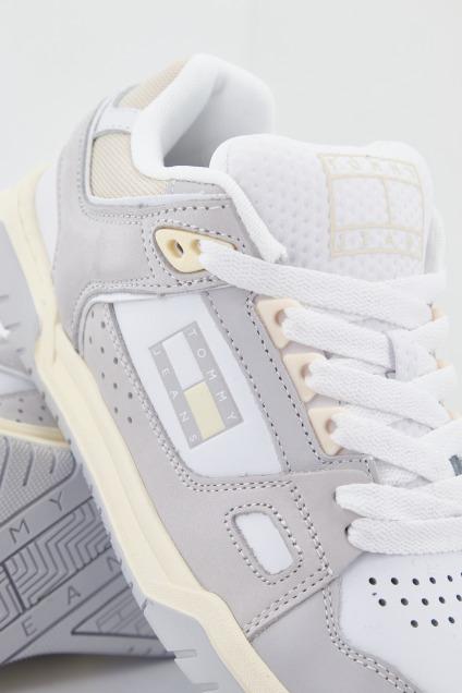 TOMMY JEANS WMN SKATE LO en color BLANCO (4)