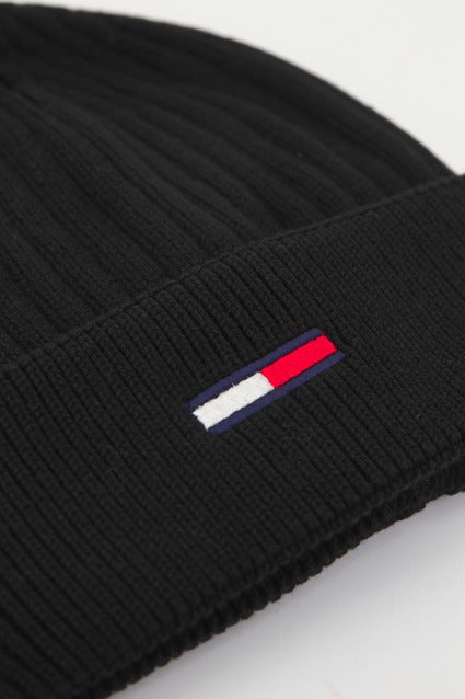 TOMMY JEANS TJW FLAG BEANIE en color NEGRO (4)
