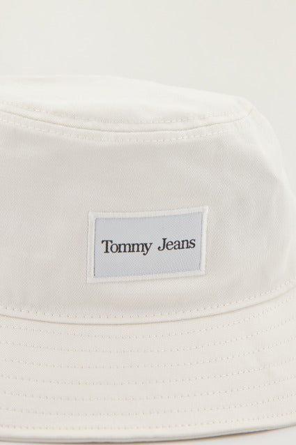 TOMMY JEANS SPORT ELEVATED BUCKE en color BLANCO (4)
