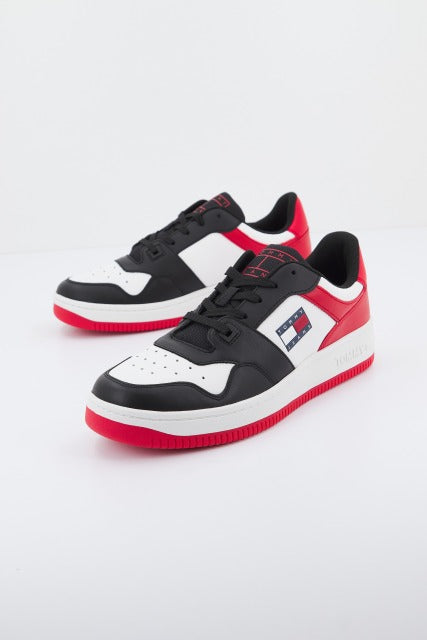 TOMMY JEANS BASKET LEATHER en color NEGRO (2)