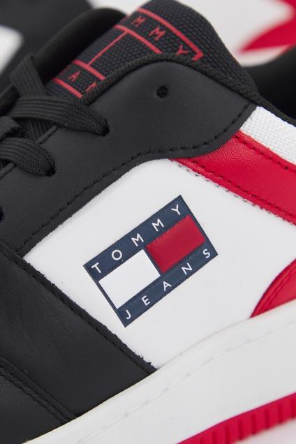 TOMMY JEANS BASKET LEATHER en color NEGRO (4)