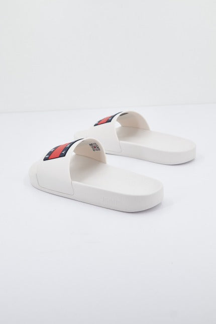 TOMMY JEANS FLAG POOL SLD ESS en color BLANCO (3)