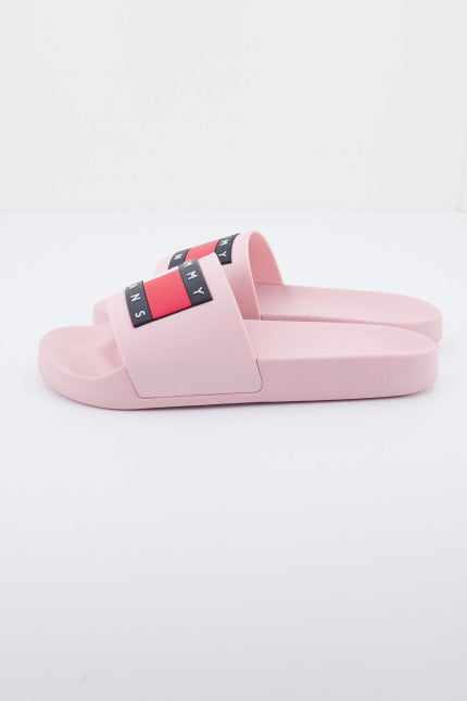 TOMMY JEANS FLAG POOL SLD ESS en color ROSA (2)