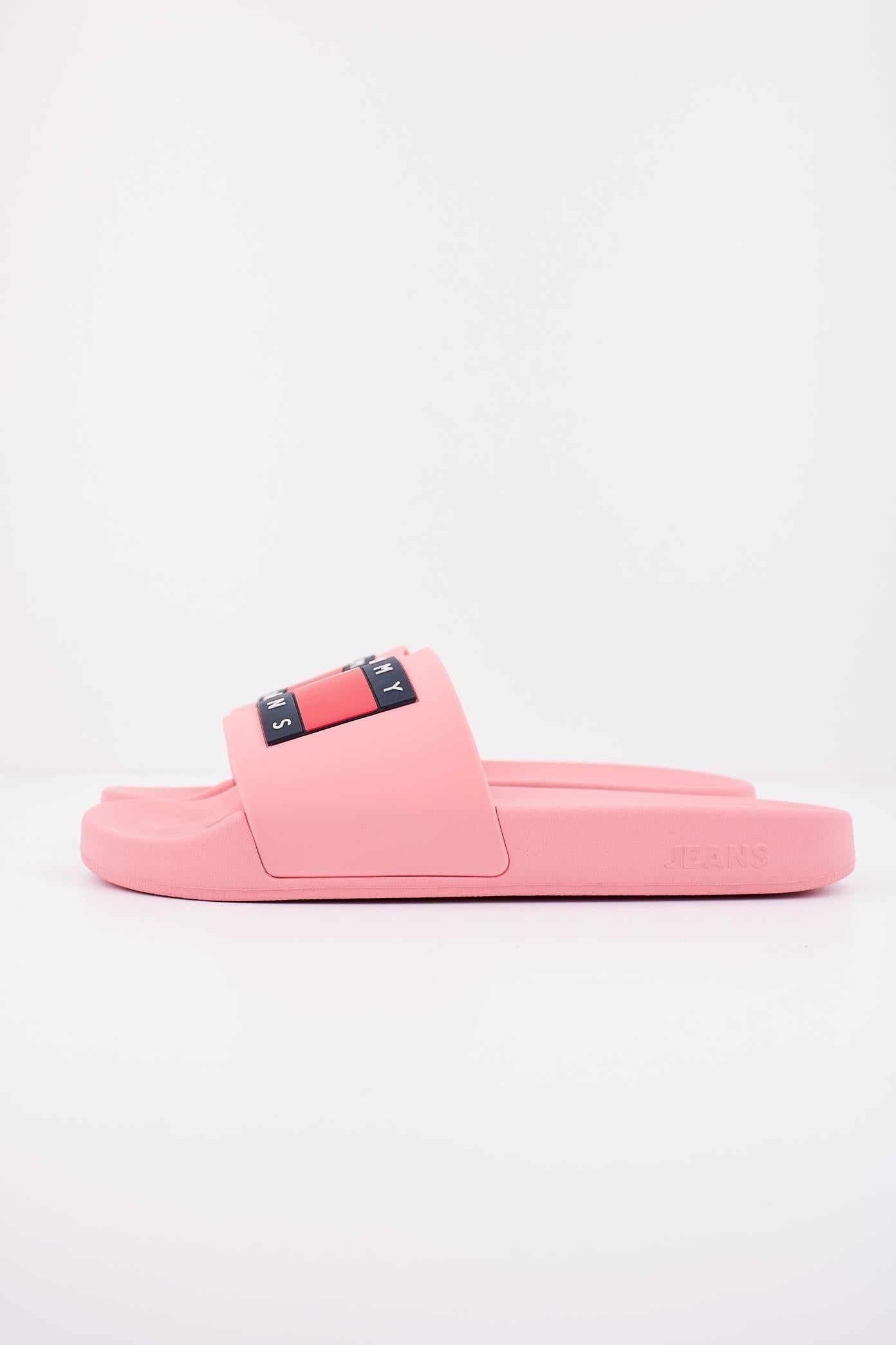 TOMMY JEANS FLAG POOL SLD ESS en color ROSA (1)