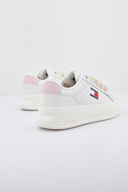TOMMY JEANS CITY FLATFORM en color BLANCO (3)