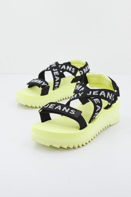 TOMMY JEANS FLTFRM EVA en color AMARILLO (1)