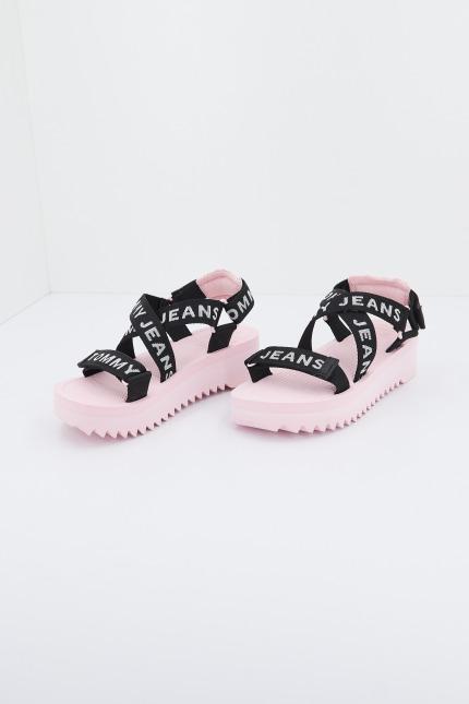 TOMMY JEANS FLTFRM EVA SNDL en color ROSA (2)