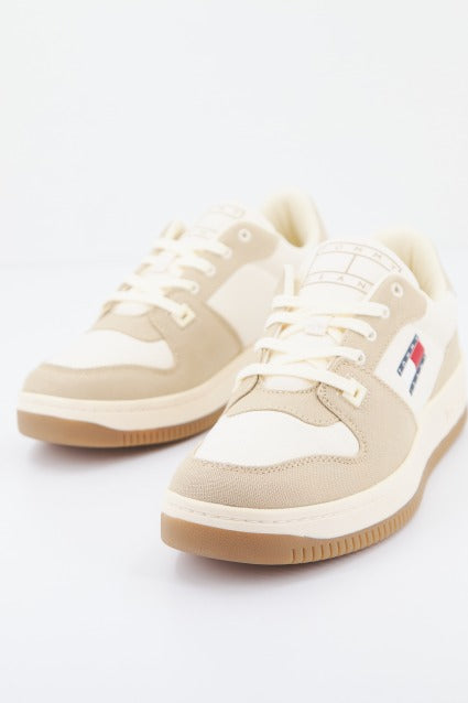 TOMMY JEANS BASKET CANVAS en color MARRON (2)