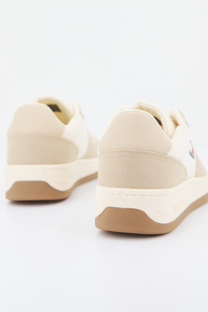 TOMMY JEANS BASKET CANVAS en color MARRON (3)