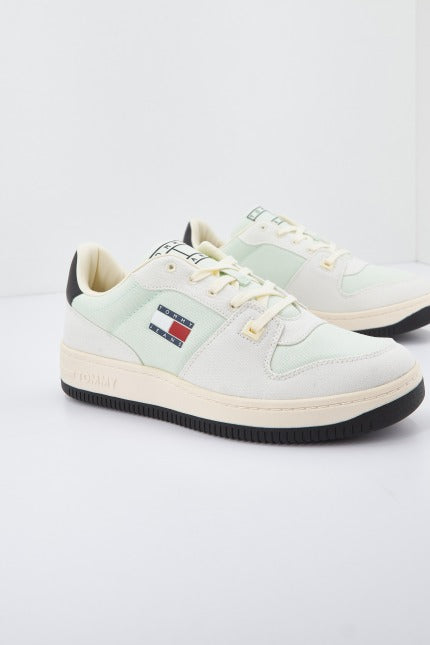 TOMMY JEANS BASKET CANVAS en color VERDE (1)