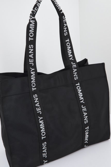 TOMMY JEANS AWAW TJW ESSENTIAL TOTE en color NEGRO (3)