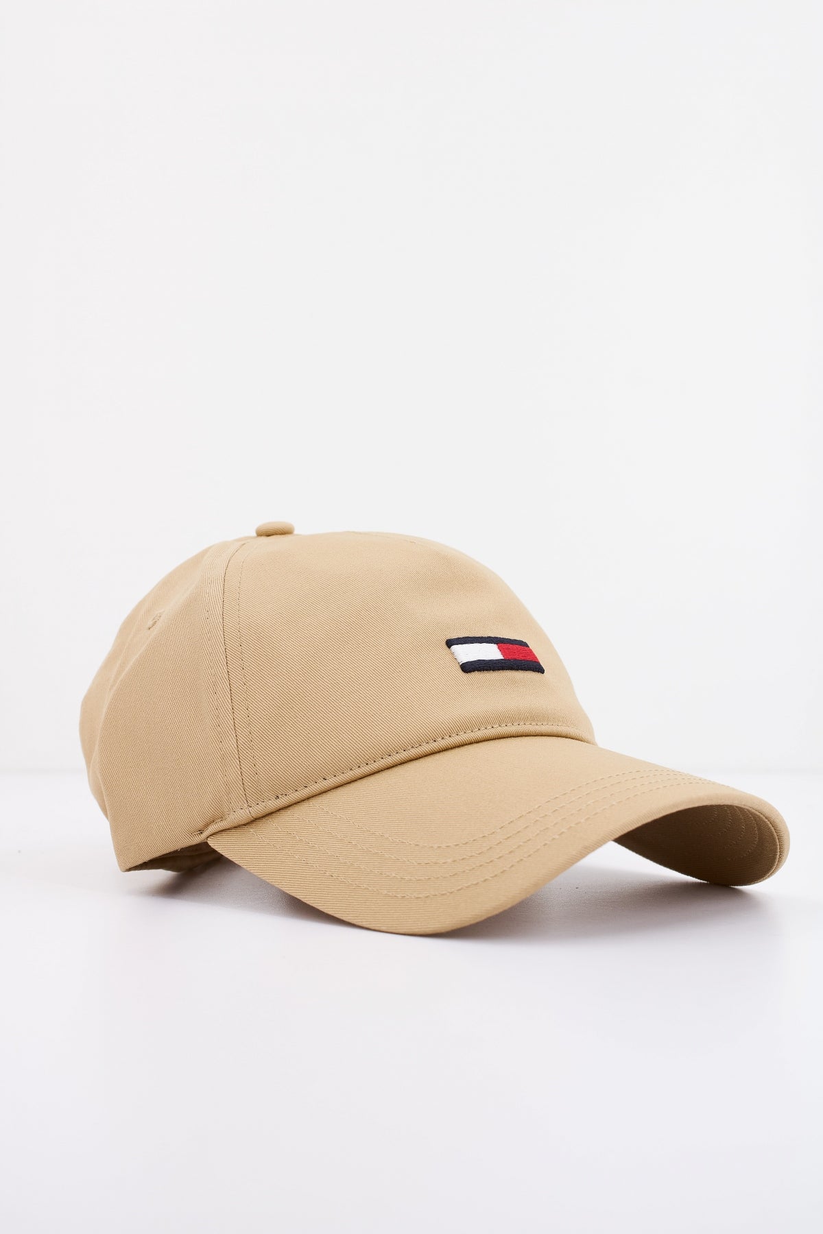 TOMMY JEANS TJM ELONGATED FLAG CAP en color MARRON (2)