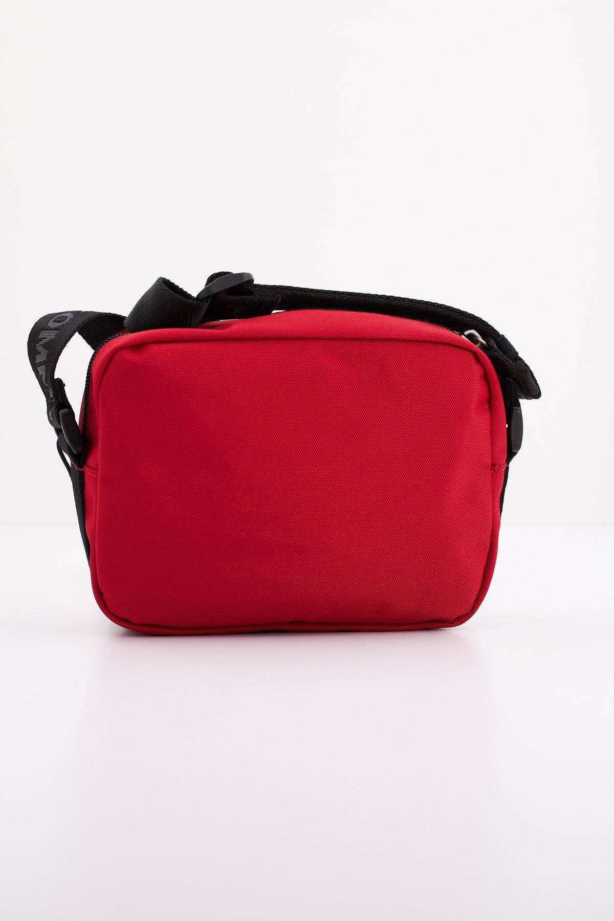TOMMY JEANS TJW ESS DAILY CROSSOVER en color ROJO (3)