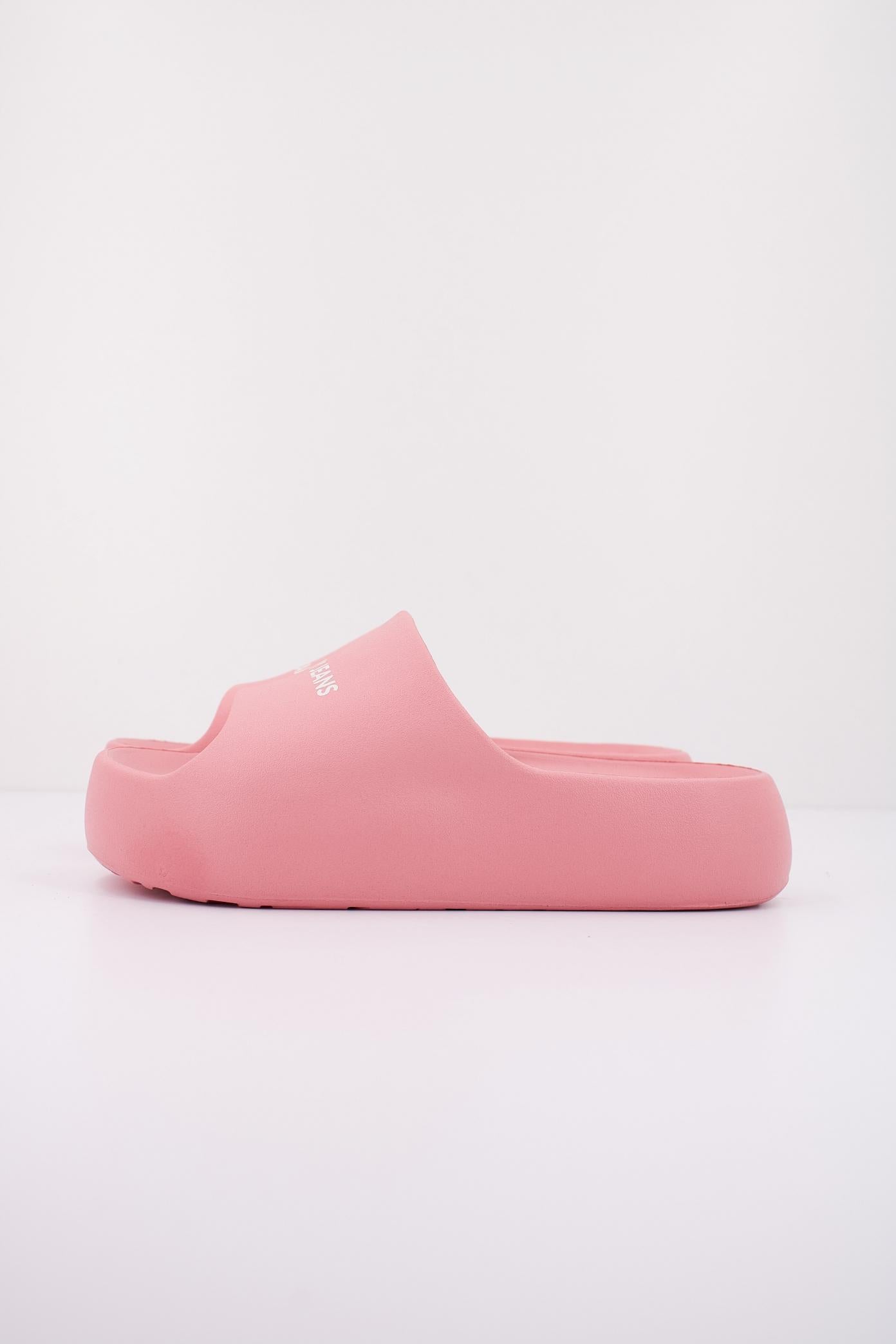 TOMMY JEANS TJW CHUNKY FLATFORM SLID en color ROSA (1)
