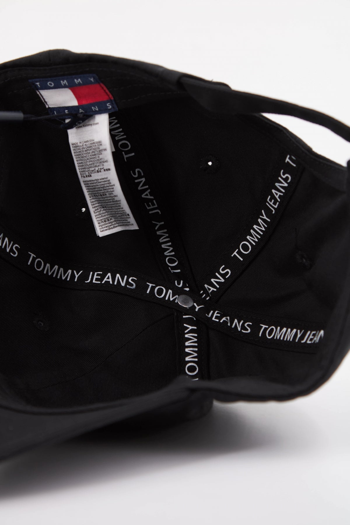 TOMMY JEANS HERITATGE PLAQUE CAP en color AZUL (4)
