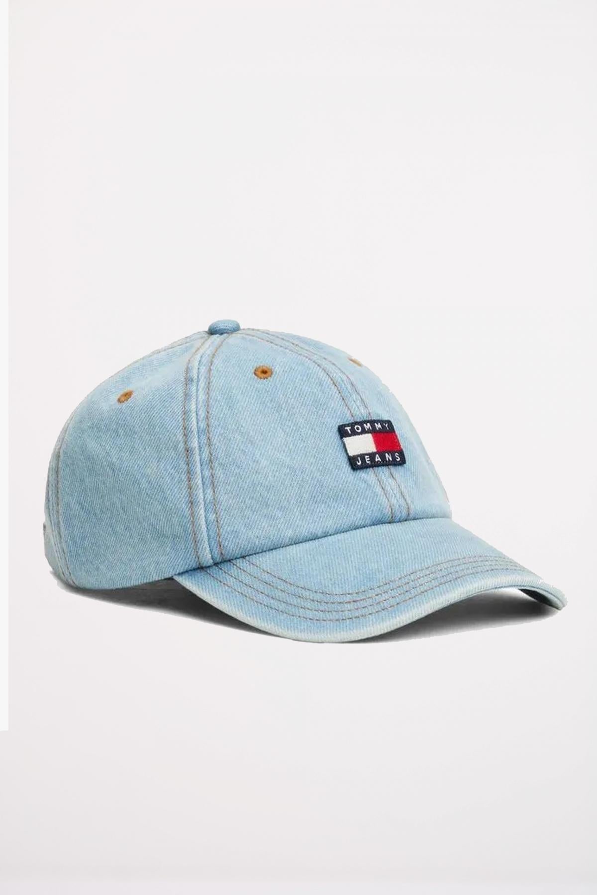 TOMMY JEANS HERITATGE DENIM CAP en color AZUL (1)