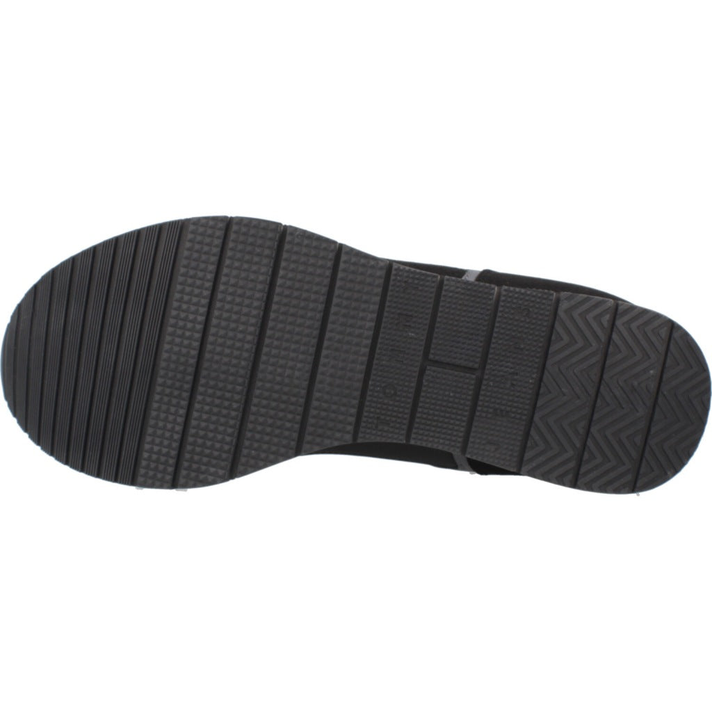 TOMMY JEANS TJM RUNNER CASUAL en color NEGRO (6)