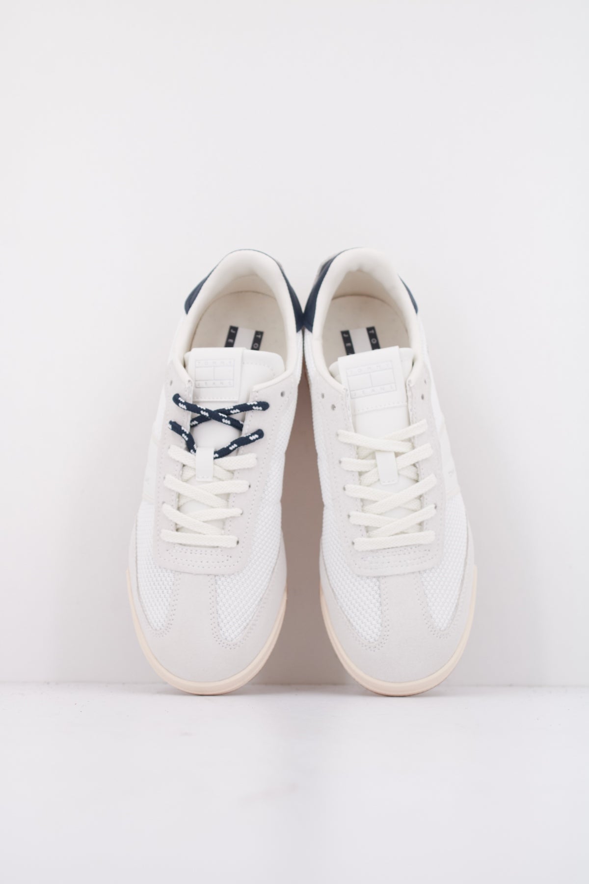 TOMMY JEANS TJW LOW PROFILE RUNNER en color BLANCO (3)