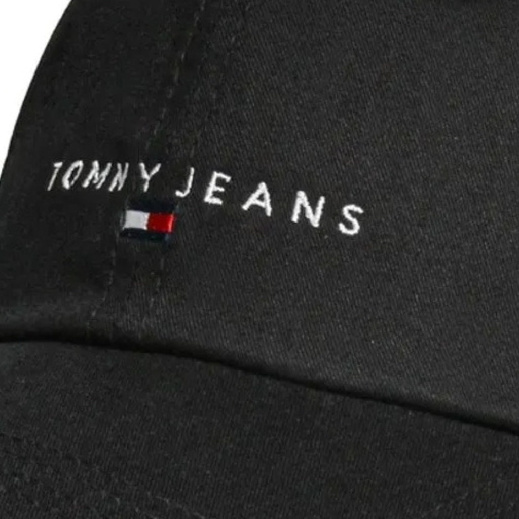 TOMMY JEANS en color (6)