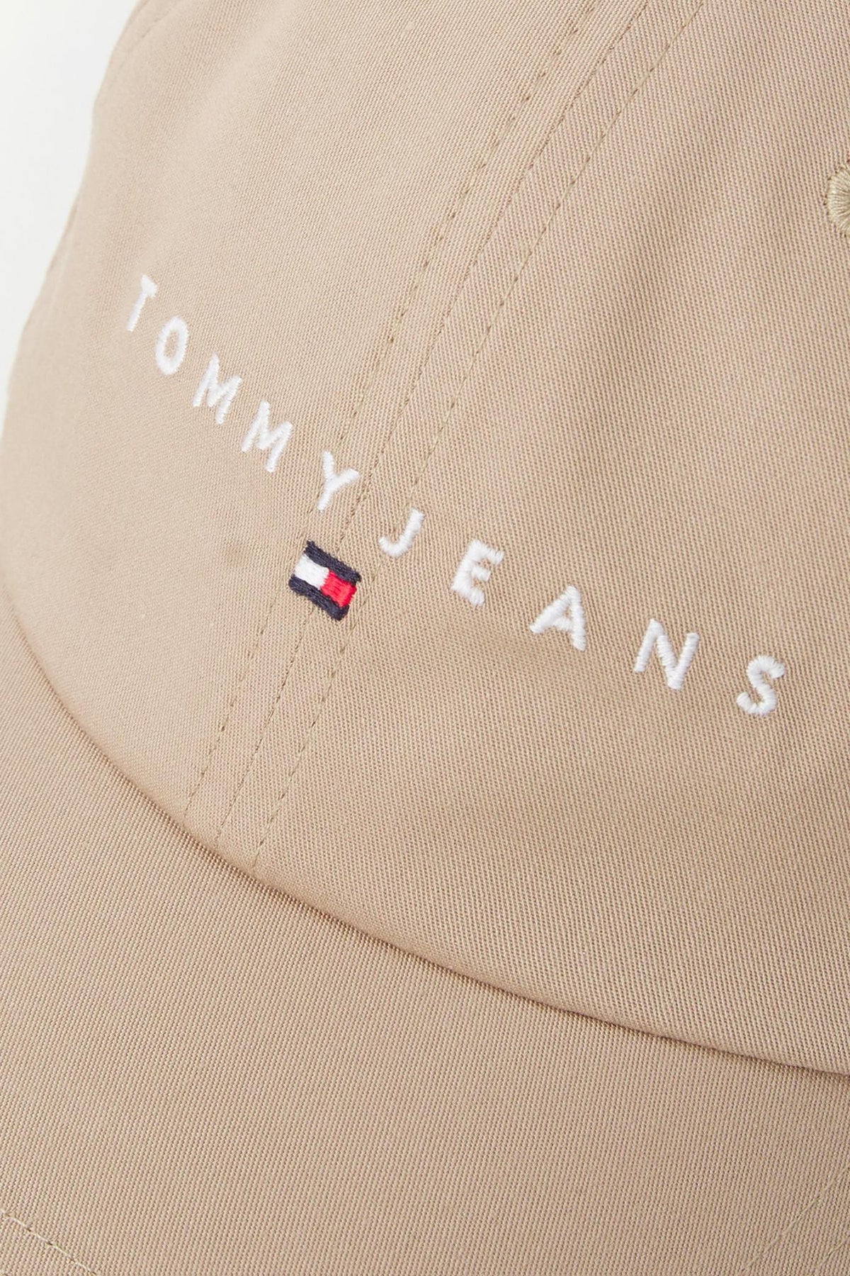 TOMMY JEANS AMAM en color MARRON (4)