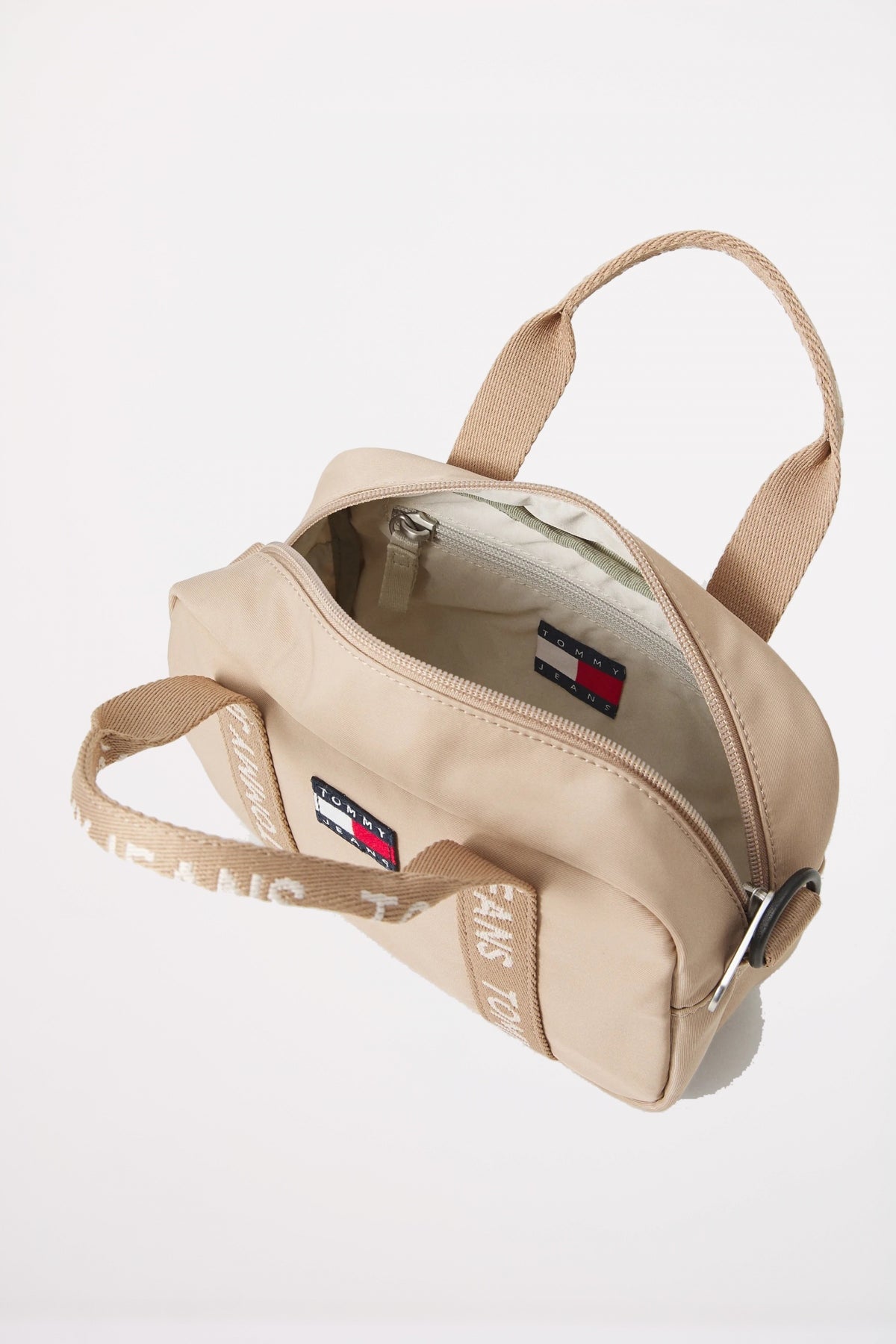 TOMMY JEANS TJW ESS DAILY CROSSOVER en color MARRON CLARO (3)