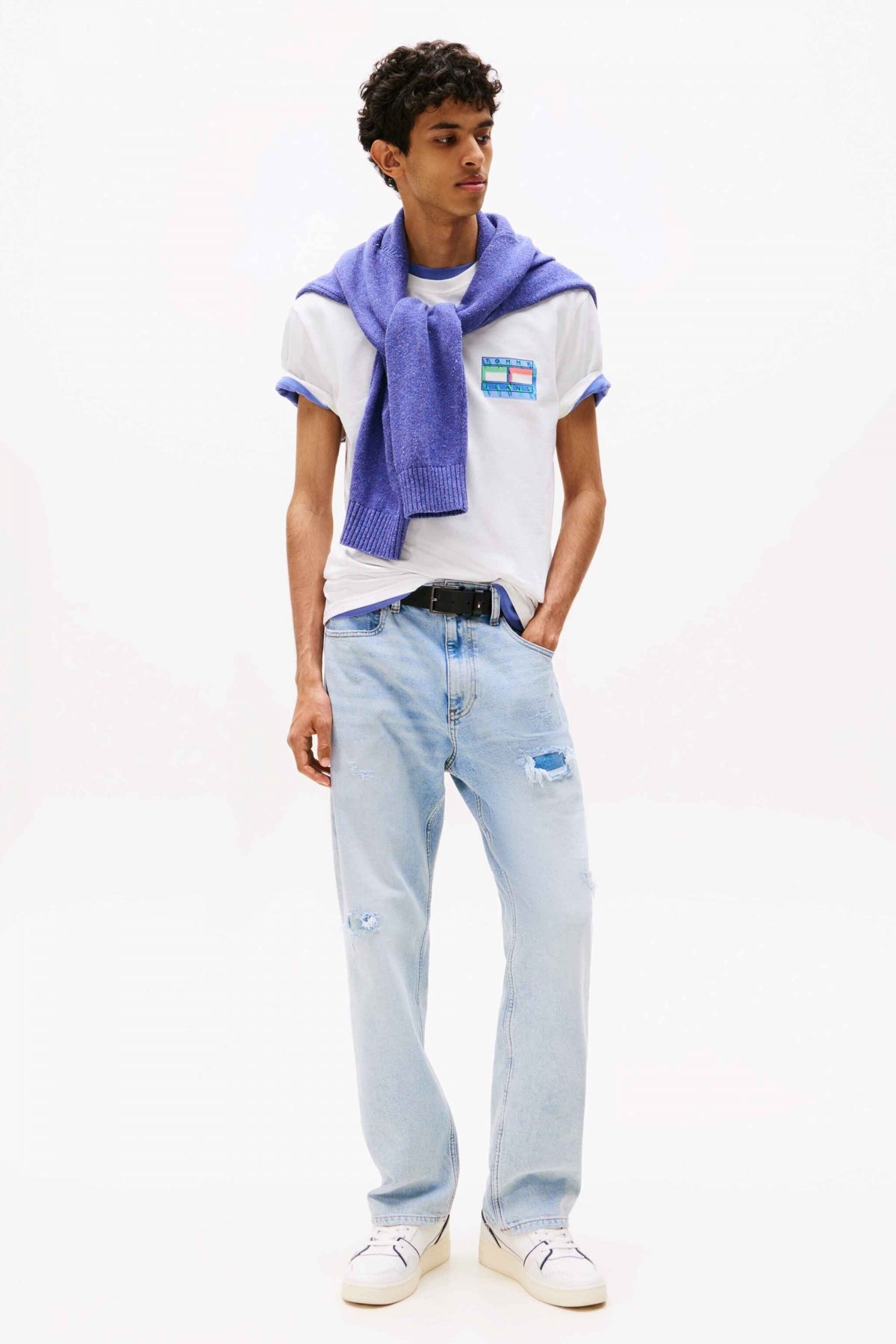 TOMMY JEANS TJM REG DNA FLAG PLAY TE en color BLANCO (4)