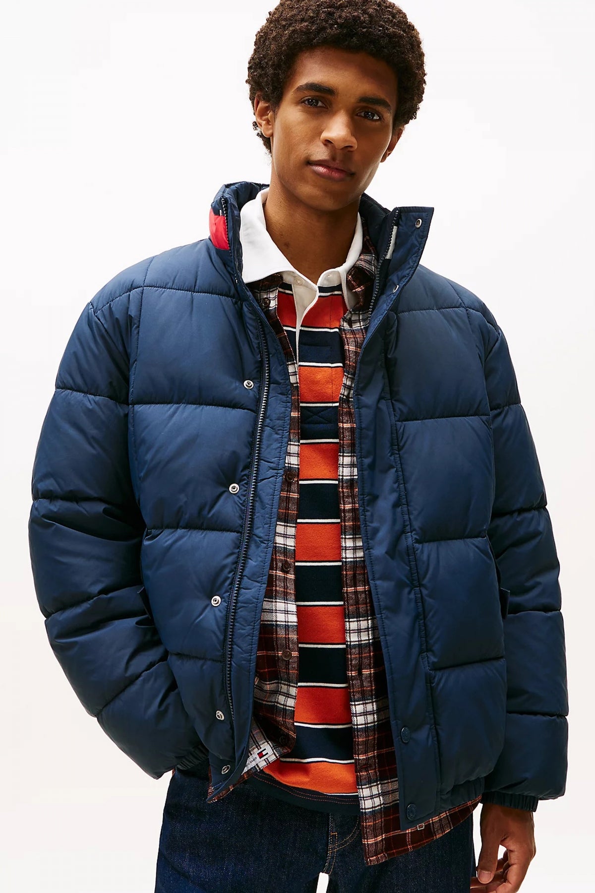 TOMMY JEANS TJM DNA COLLAR PUFFR EXT en color AZUL (1)