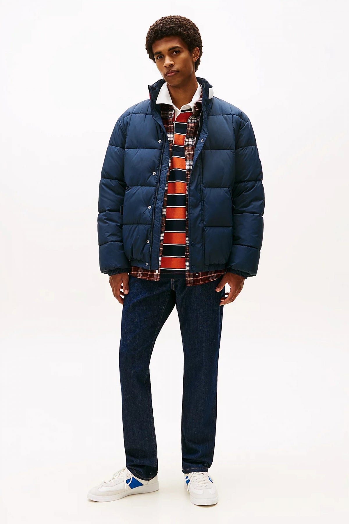 TOMMY JEANS TJM DNA COLLAR PUFFR EXT en color AZUL (4)