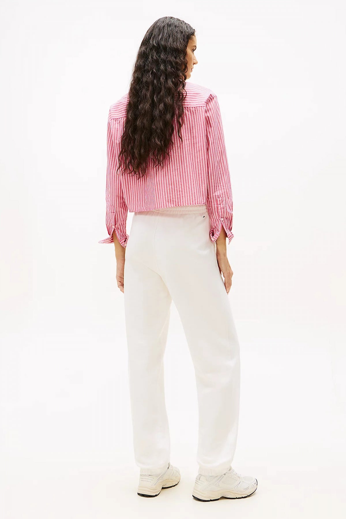 TOMMY JEANS TJW VARSITY SWEATPANT EX en color BLANCO (3)