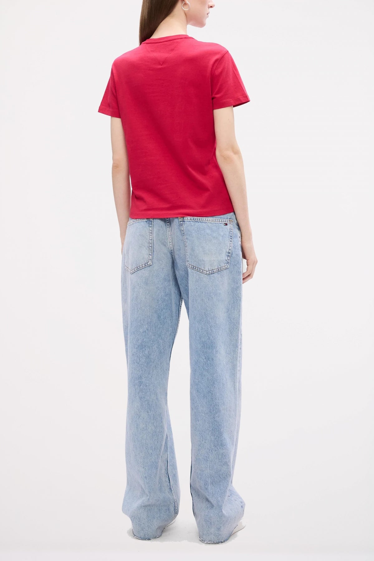 TOMMY JEANS TJW REG ESSENTIAL LOGO en color ROJO (3)