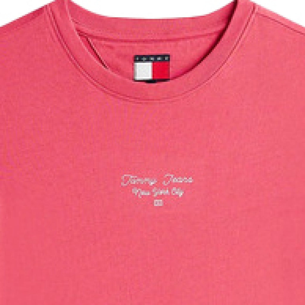 TOMMY JEANS TJW SLIM ESS LOGO TEE en color ROSA (6)