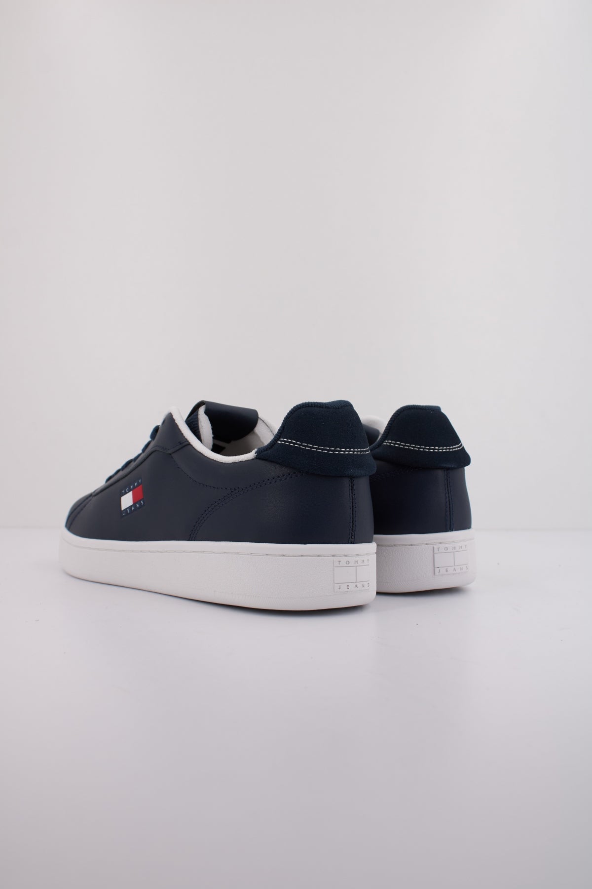 TOMMY JEANS ARCHIVE ' en color AZUL (4)