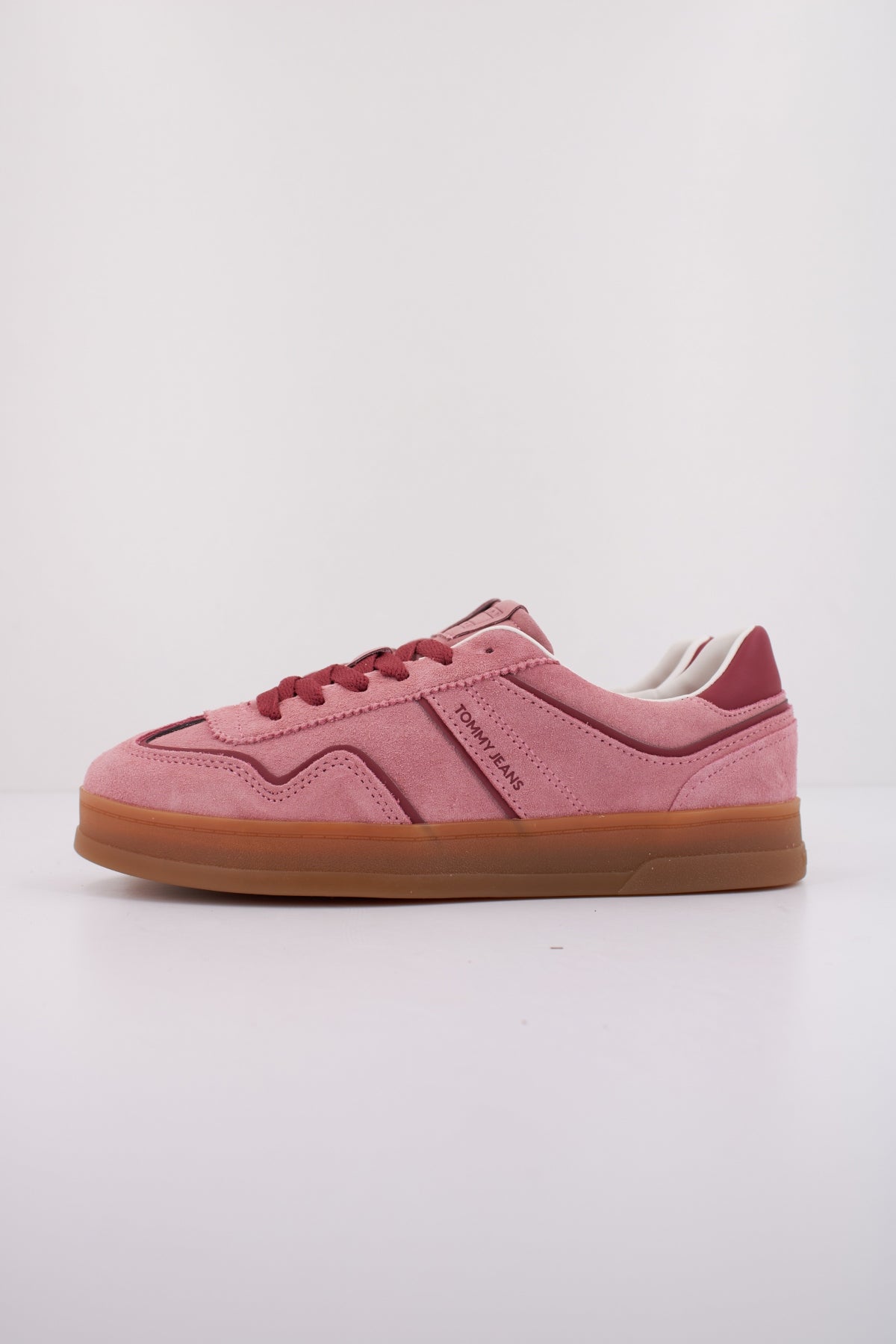 TOMMY JEANS THE GREENWICH en color ROSA (1)