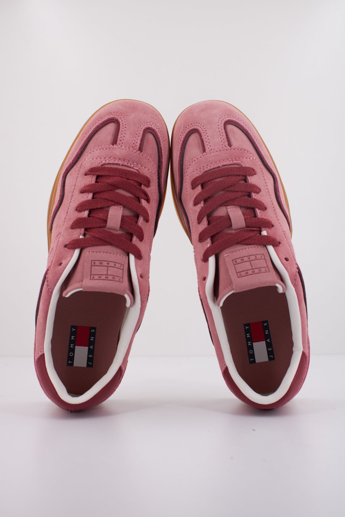TOMMY JEANS THE GREENWICH en color ROSA (3)
