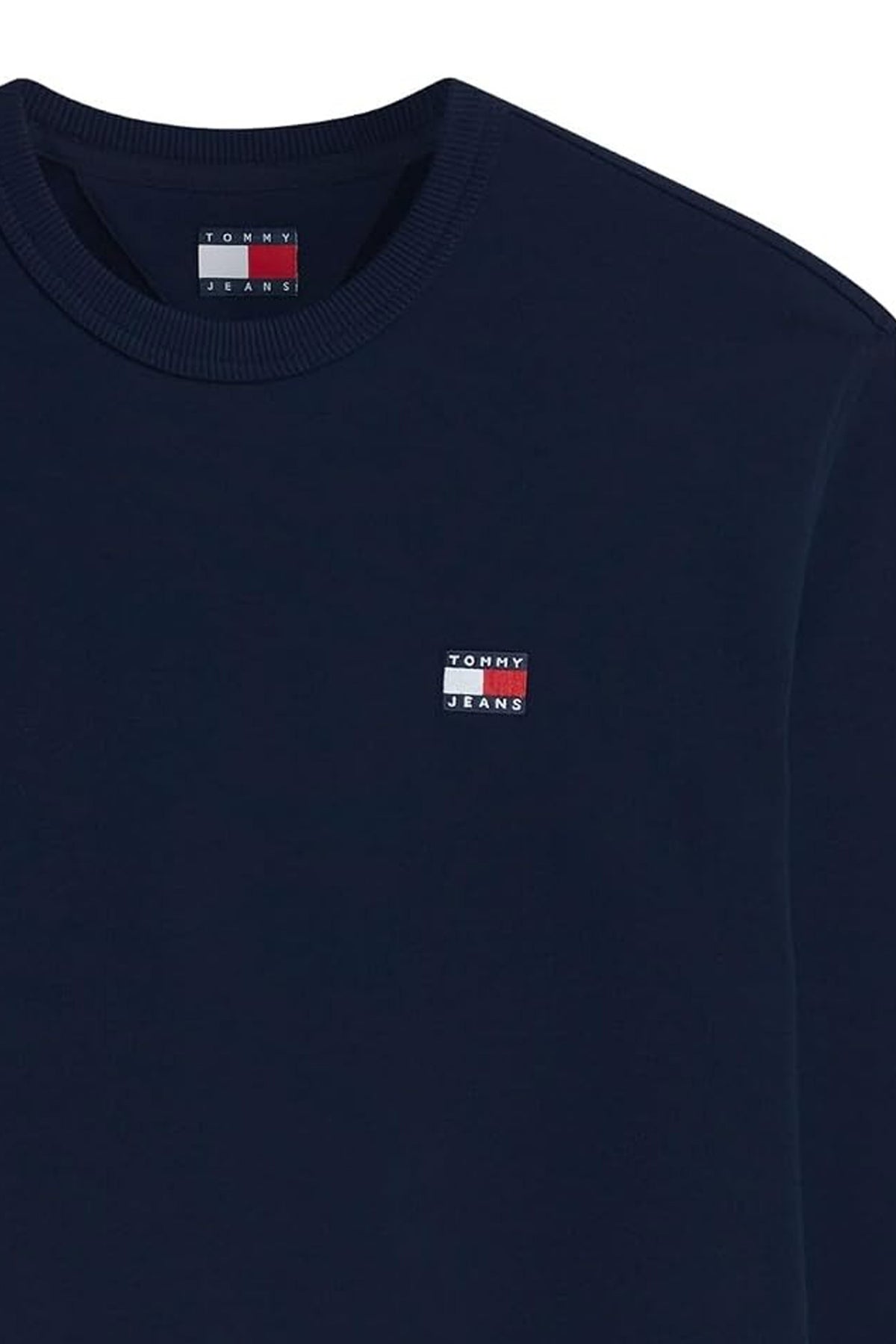 TOMMY JEANS DMDM REG BADGE CREW en color (2)