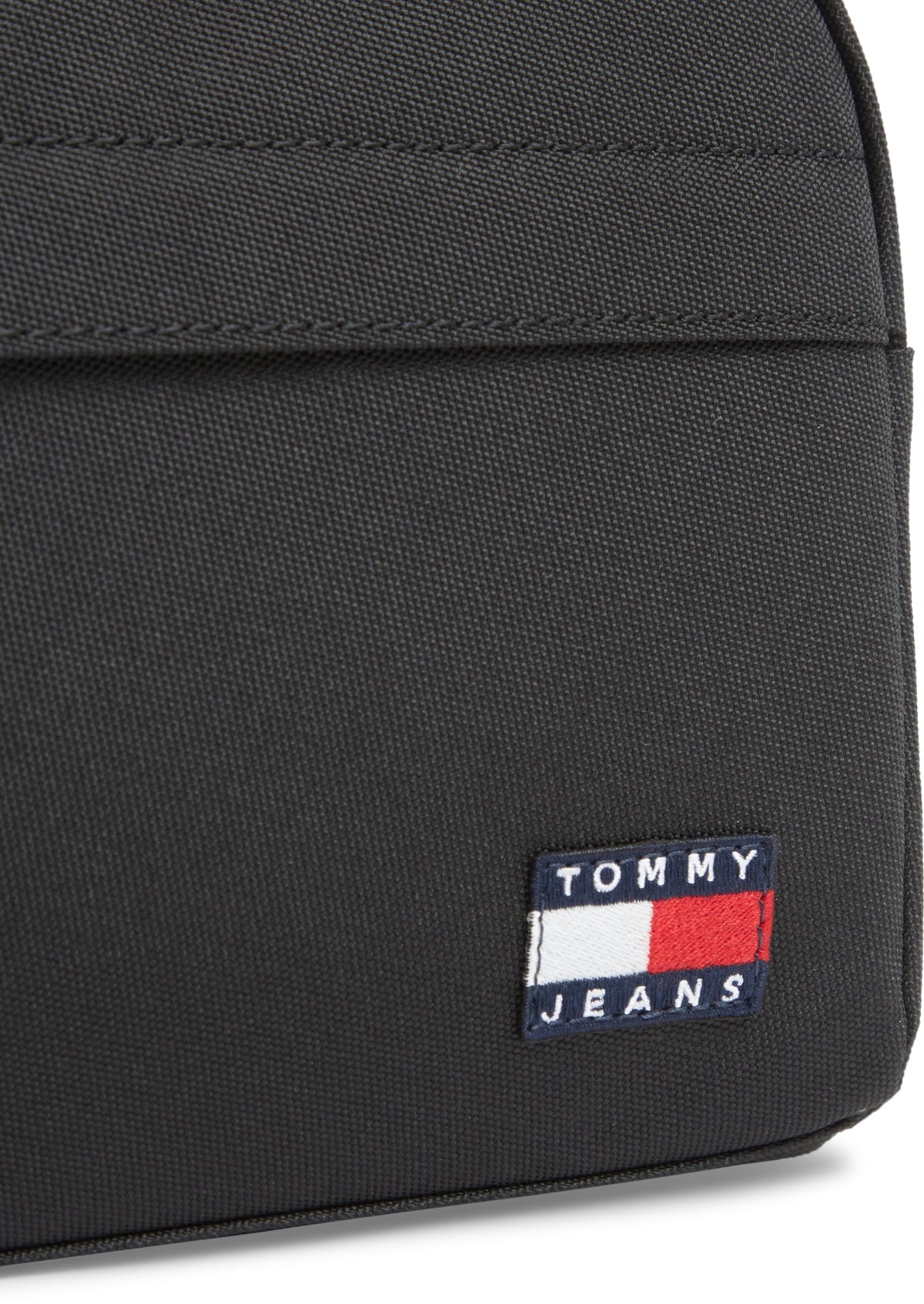 TOMMY JEANS AMAM TJM ESS DAILY en color NEGRO (4)