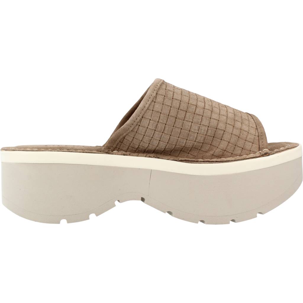 WEEKEND W en color MARRON CLARO (4)