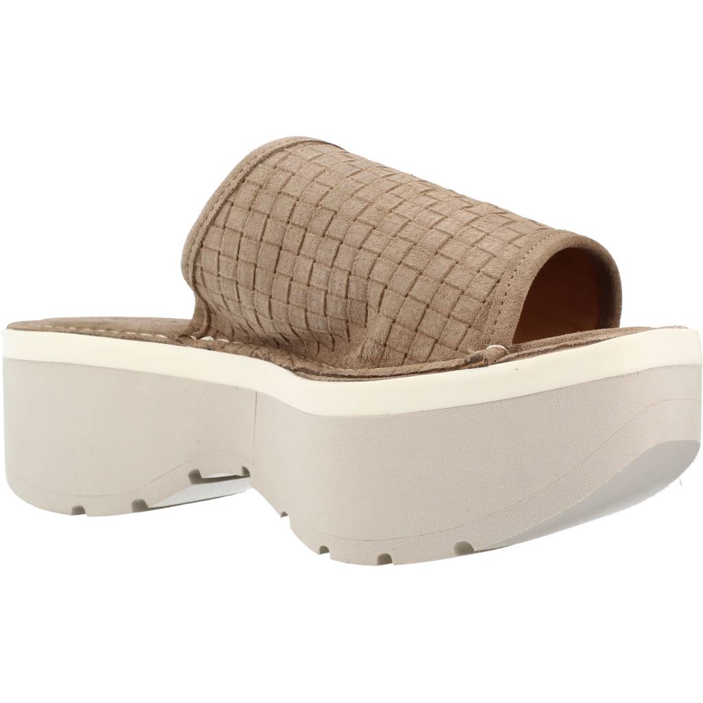 WEEKEND W en color MARRON CLARO (5)